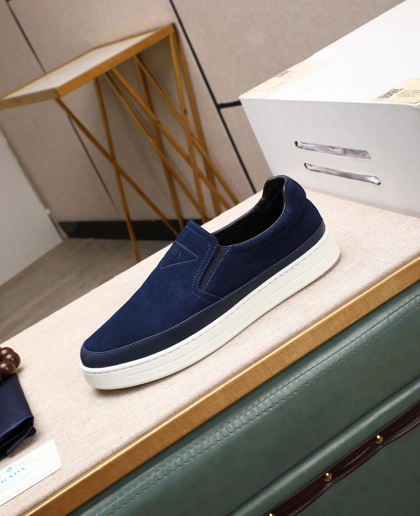 Men's men's shoes 💰440 🌹🌹[PRADA—Prada] latest model 🙈original replica! 👟👟👟Available here. The workmanship is top-notch. The upper is made of Italian 🇮🇹Imported calfskin. ❗️Breathable genuine leather lining @Suitable for travel. The original version has an enlarged engraved sole, making it suitable for all kinds of travels, showing low-key luxury. Let quality speak for itself. Color: Size: 38-44